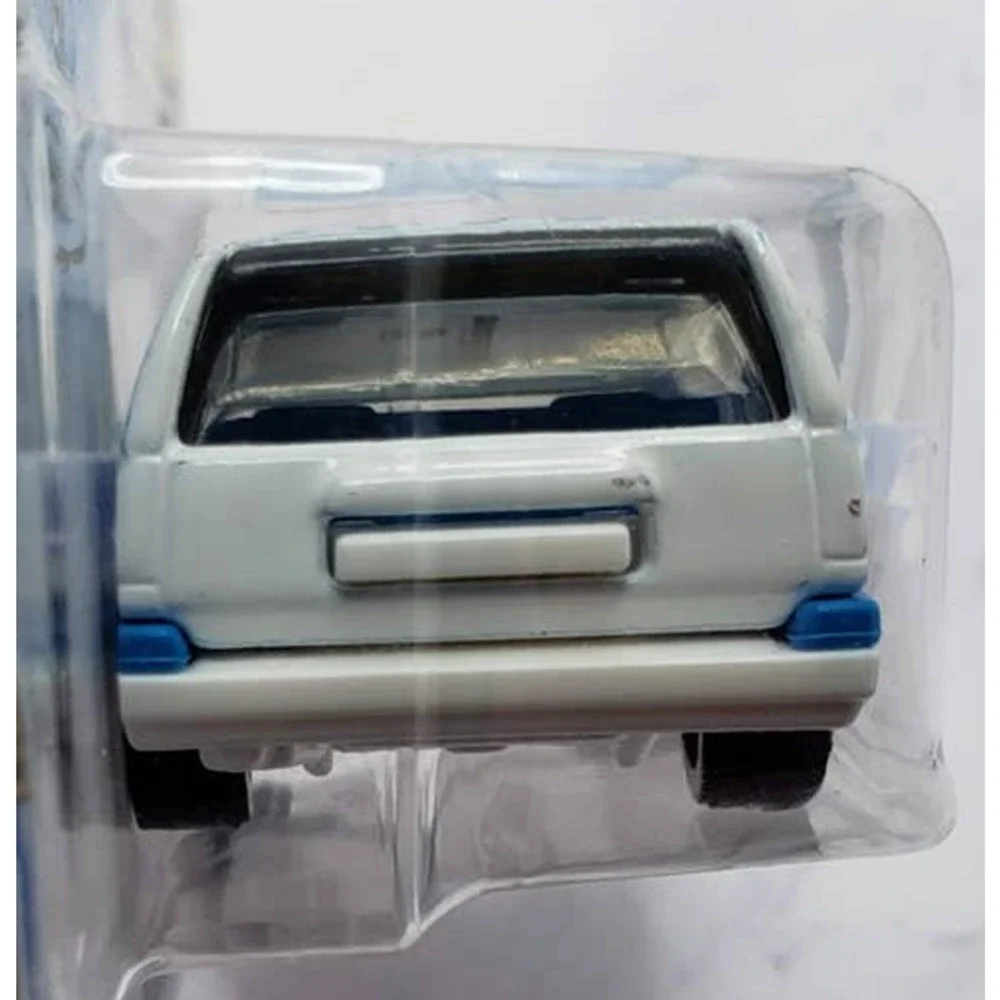 Hot Wheels 2020 HW Race Day 2/10 White Volvo 850 Estate With Black 10sp Wheels